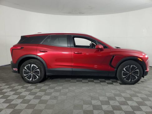 Used 2024 Chevrolet Blazer EV LT AWD/4WD image 3