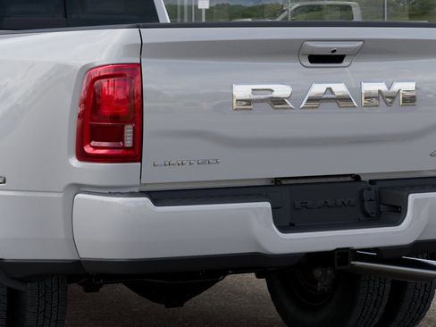 New 2026 RAM 3500 Limited image 12