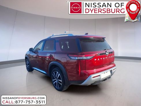 Used 2024 Nissan Pathfinder Platinum w/ Cargo Package image 5