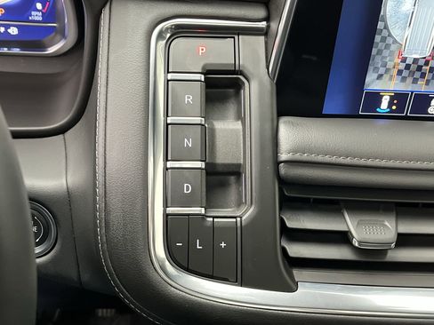 Certified 2024 Chevrolet Tahoe LT w/ LT Signature Package image 28