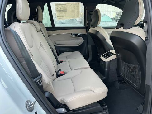 New 2026 Volvo XC90 T8 Plus image 12