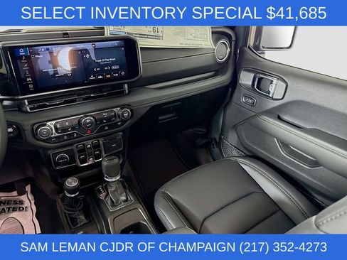New 2025 Jeep Gladiator Sport image 21