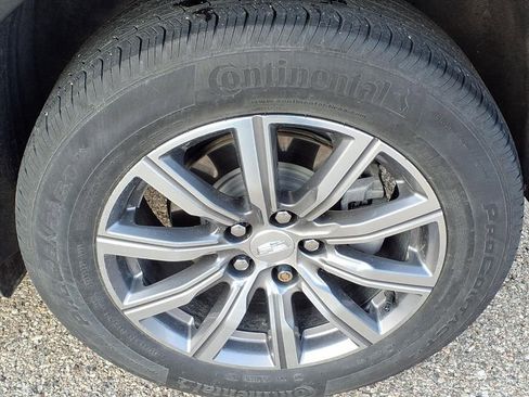 Certified 2023 Cadillac XT4 Sport w/ Cold Weather Package AWD/4WD image 6