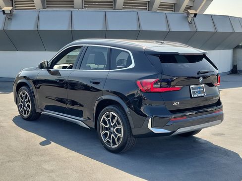 Used 2026 BMW X1 xDrive28i w/ Convenience Package AWD/4WD image 2