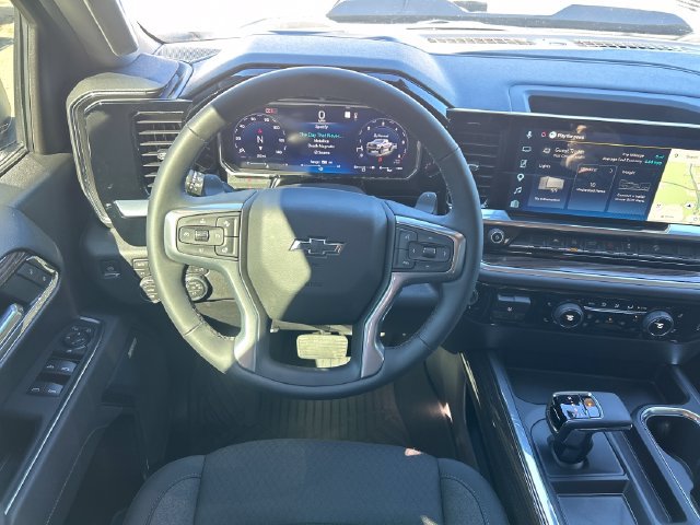Used 2026 Chevrolet Silverado 1500 LT Trail Boss w/ Convenience Package II AWD/4WD image 17