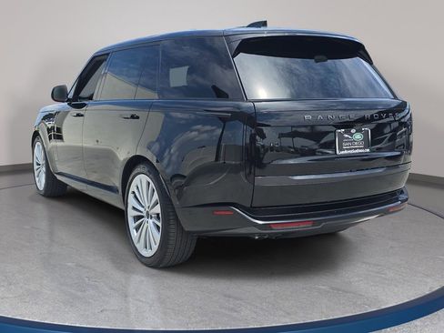 New 2026 Land Rover Range Rover Long Wheelbase SE AWD/4WD image 7