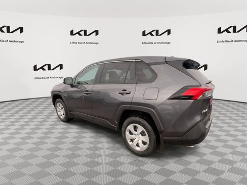 Used 2024 Toyota RAV4 LE AWD/4WD image 7