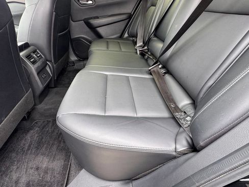 Certified 2023 Nissan Rogue SV w/ SV Premium B Package FWD image 22