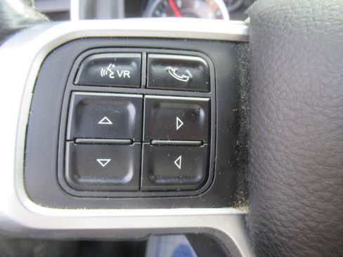 Used 2019 RAM 2500 Big Horn w/ Black Appearance Package image 28