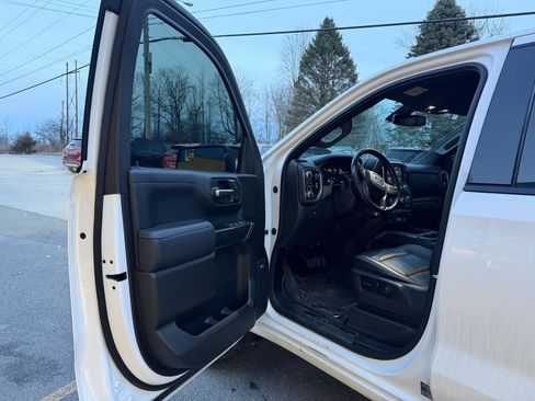 Used 2021 GMC Sierra 1500 AT4 w/ AT4 Preferred Package image 10