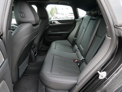 New 2024 BMW i4 eDrive40 w/ Premium Package image 9