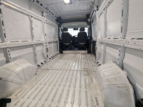 Used 2025 RAM ProMaster 2500 w/ Convenience Group FWD image 22