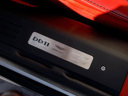 Used 2019 Aston Martin DB11 Volante image 53
