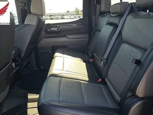 Used 2022 Chevrolet Silverado 1500 ZR2 w/ Technology Package AWD/4WD image 14