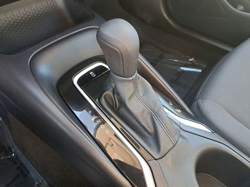 Certified 2025 Toyota Corolla LE image 25