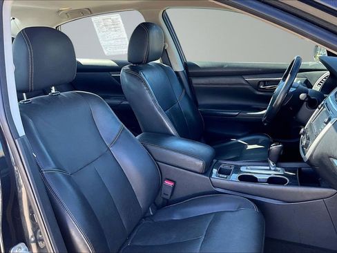 Used 2016 Nissan Altima 2.5 SL w/ 2.5 Technology Package FWD image 27