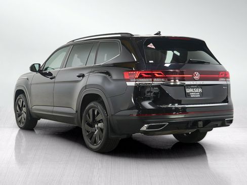 Used 2024 Volkswagen Atlas SE w/ Black Wheel Package AWD/4WD image 3