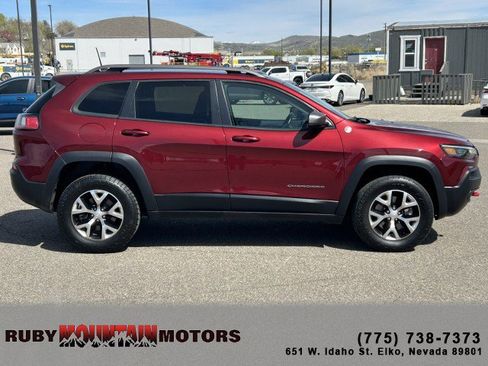 Used 2020 Jeep Cherokee Trailhawk w/ Cold Weather Group image 8
