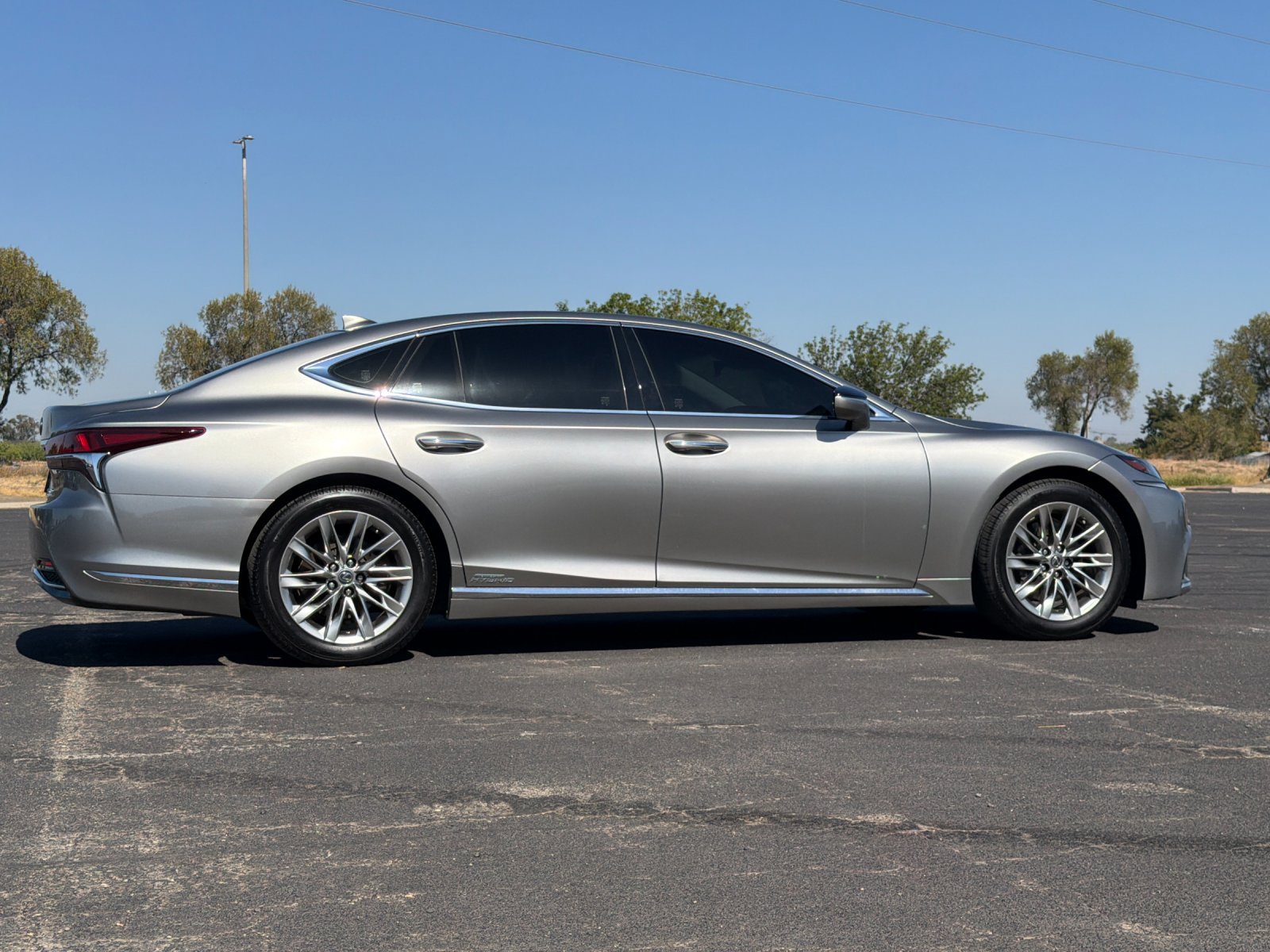 Used 2018 Lexus LS 500h w/ Interior Upgrade Package RWD image 3
