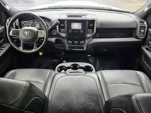 Used 2022 RAM 2500 Tradesman w/ Chrome Appearance Group AWD/4WD image 2