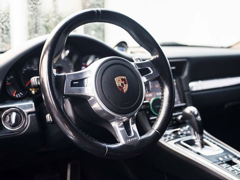 Used 2014 Porsche 911 Carrera S RWD image 15