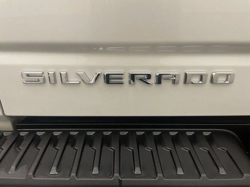 Used 2024 Chevrolet Silverado 1500 High Country image 26