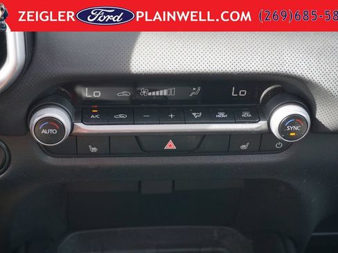 Used 2024 MAZDA CX-50 AWD 2.5 S w/ Premium Package image 21