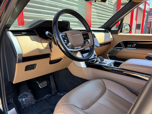 Used 2024 Land Rover Range Rover Long Wheelbase Autobiography AWD/4WD image 3