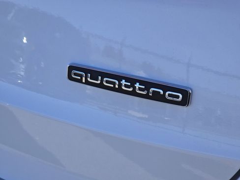 Certified 2025 Audi Q3 2.0T Premium w/ Convenience Package image 11