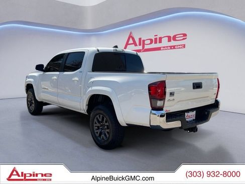 Used 2022 Toyota Tacoma SR5 AWD/4WD image 3