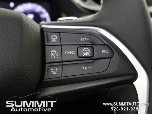 New 2026 Jeep Grand Cherokee L Laredo Altitude image 14