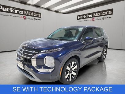 Used 2025 Mitsubishi Outlander SE