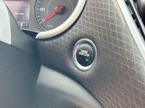 Used 2025 Chevrolet Malibu LT image 25