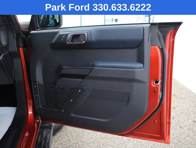 Used 2024 Ford Bronco Outer Banks AWD/4WD image 21