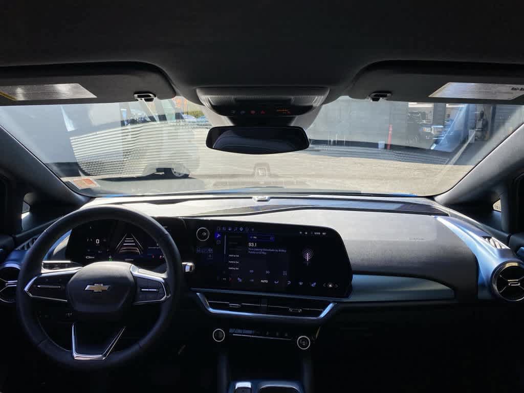 Used 2024 Chevrolet Equinox EV LT w/ LPO, Trailering Package AWD/4WD image 12