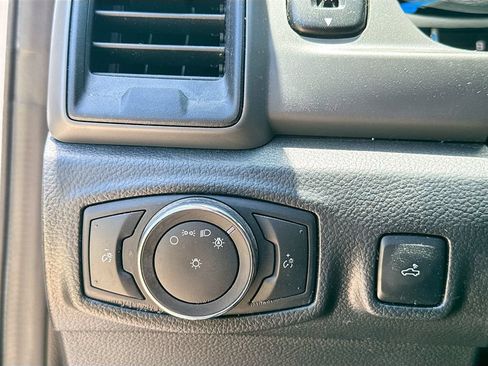 Used 2020 Ford Ranger XL w/ Equipment Group 101A Mid RWD image 18