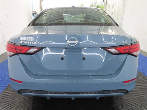 Used 2024 Nissan Sentra SV FWD image 11