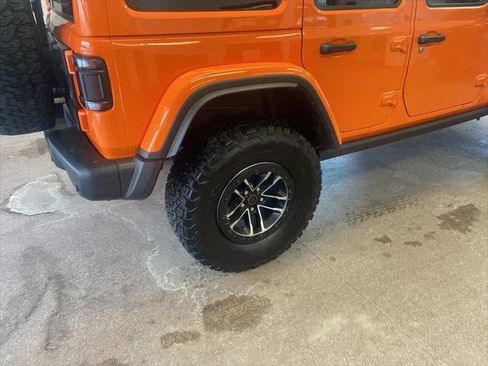 Certified 2025 Jeep Wrangler Unlimited Rubicon image 17