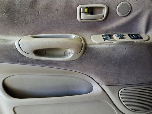 Used 2002 Toyota Tundra SR5 image 9