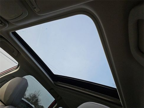 Used 2022 Subaru Forester Limited image 15