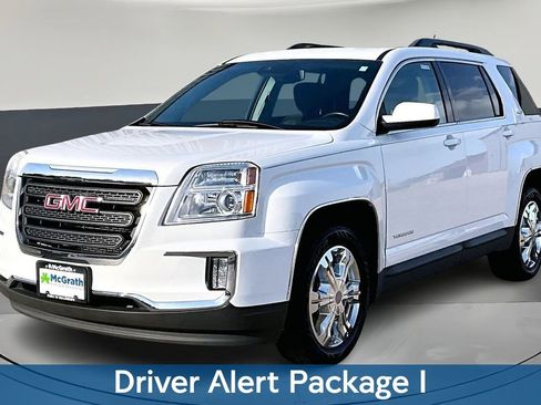 Used 2017 GMC Terrain SLE w/ Technology Package image 3