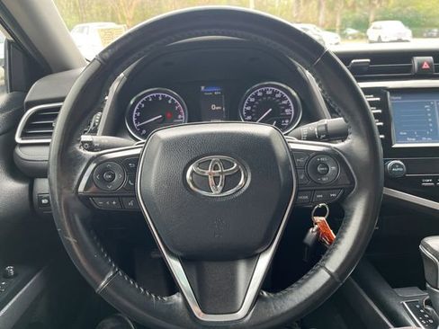 Used 2018 Toyota Camry SE image 29