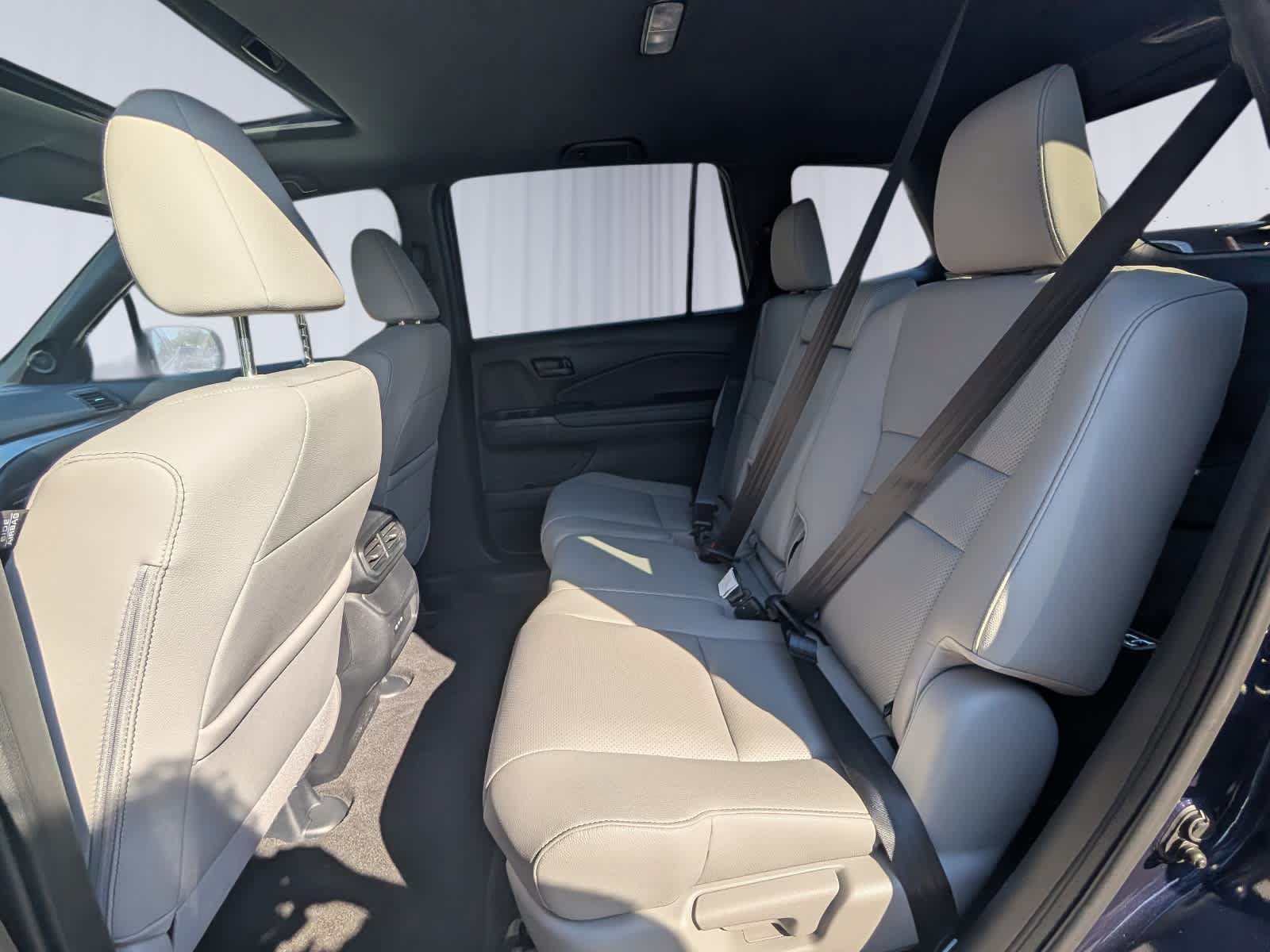 Certified 2024 Honda Passport EX-L image 16