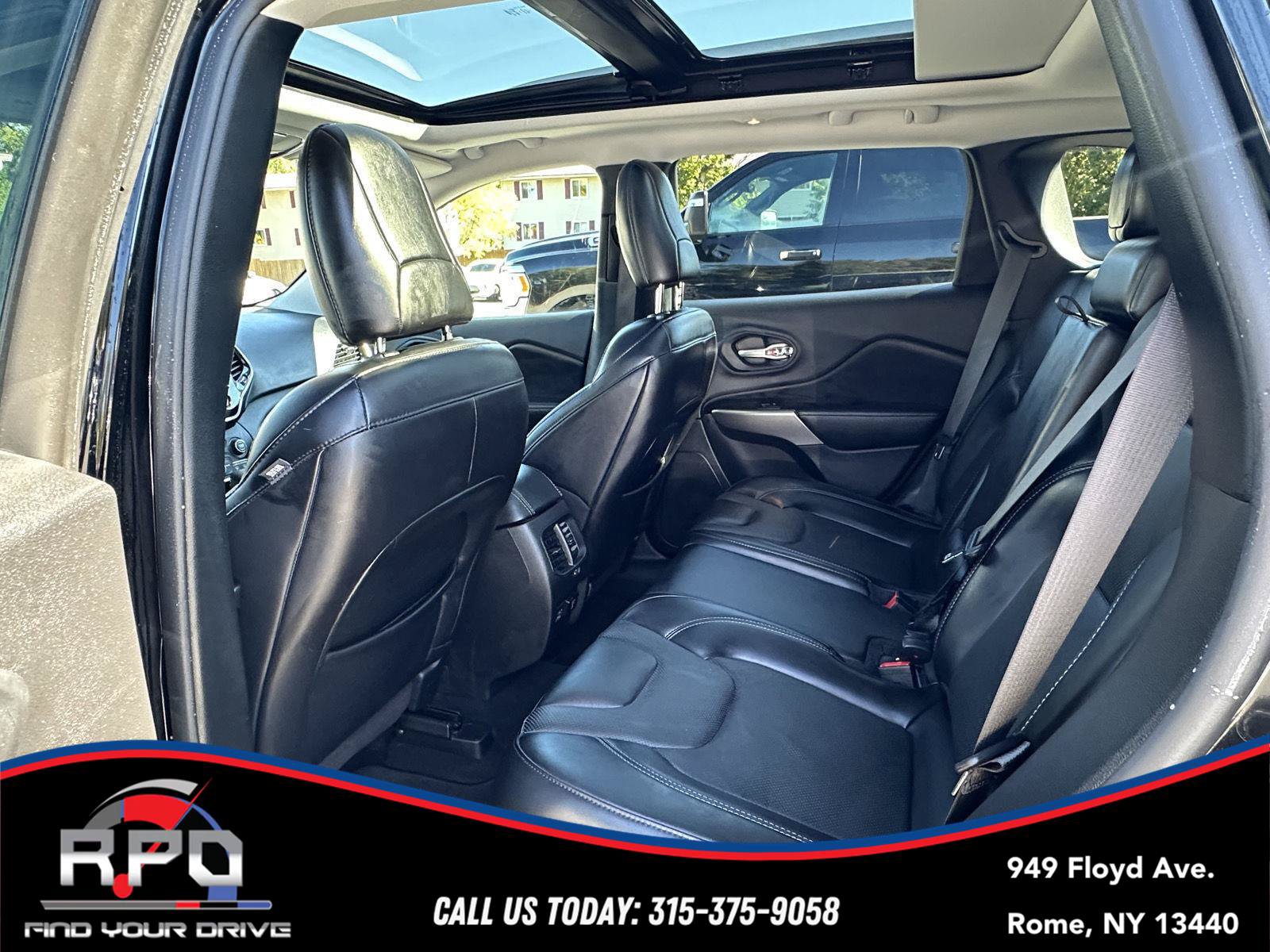 Used 2021 Jeep Cherokee Limited AWD/4WD image 22