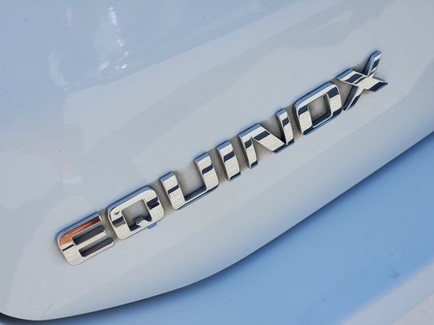 Used 2023 Chevrolet Equinox LT FWD image 12