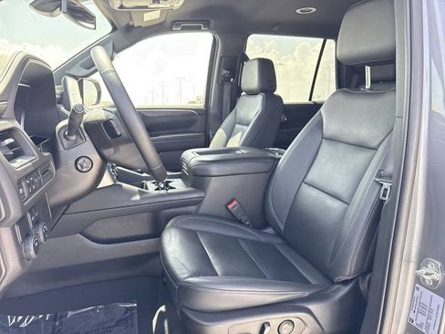 Used 2022 Chevrolet Tahoe LT w/ Luxury Package RWD image 11