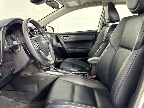 Used 2018 Toyota Corolla XSE FWD image 9