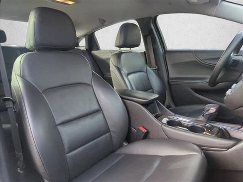 Used 2024 Chevrolet Malibu LT image 25