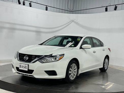 Used 2018 Nissan Altima 2.5 S w/ S Convenience Package FWD image 8