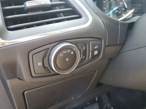 Used 2023 Ford Edge Titanium AWD/4WD image 17